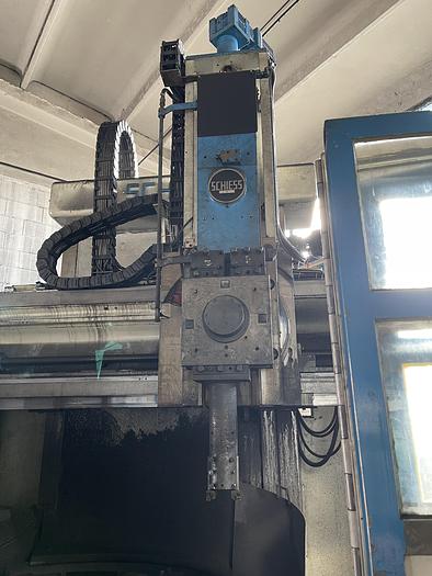 Installata Tornio Verticale Cnc SCHIESS