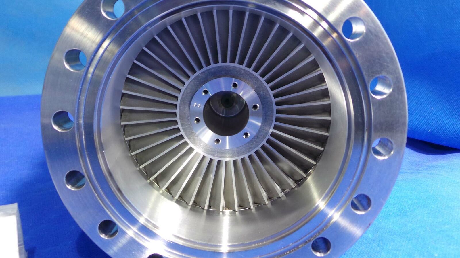 Used ALCATEL AT5100 Pump, AT5100 / AT5-100 / C-E-R-M-I-C/ Annecy /