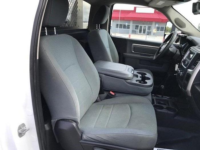 Used Versalift VST36I-MH 41ft Bucket Boom on a 2016 Ford F550 4x4 Reg Cab Truck - C605105