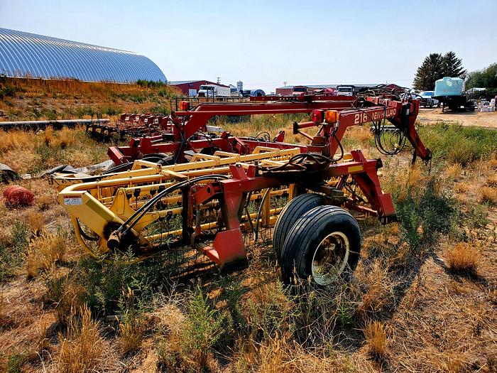 Used 2006 New Holland 216 Rake