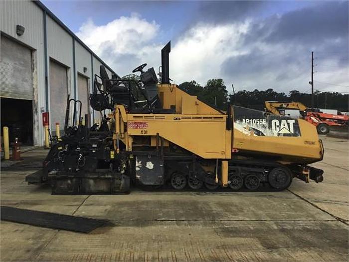 Used 2012 CATERPILLAR AP-1055E