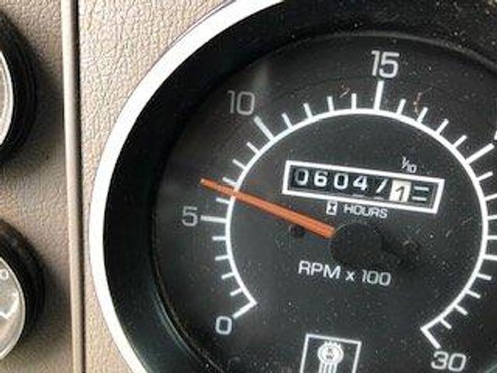 Used 2005 Kenworth Braidedline Slickline with Mast Trailer