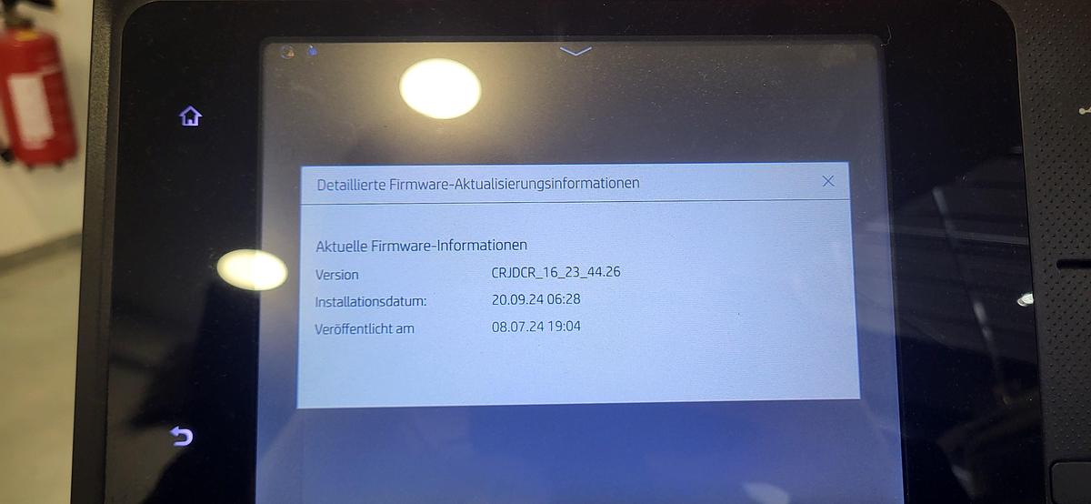 Gebraucht 2019 HP Inc. HP5200 MultiJetFusion mit Processing Station, Build Units und Stapler