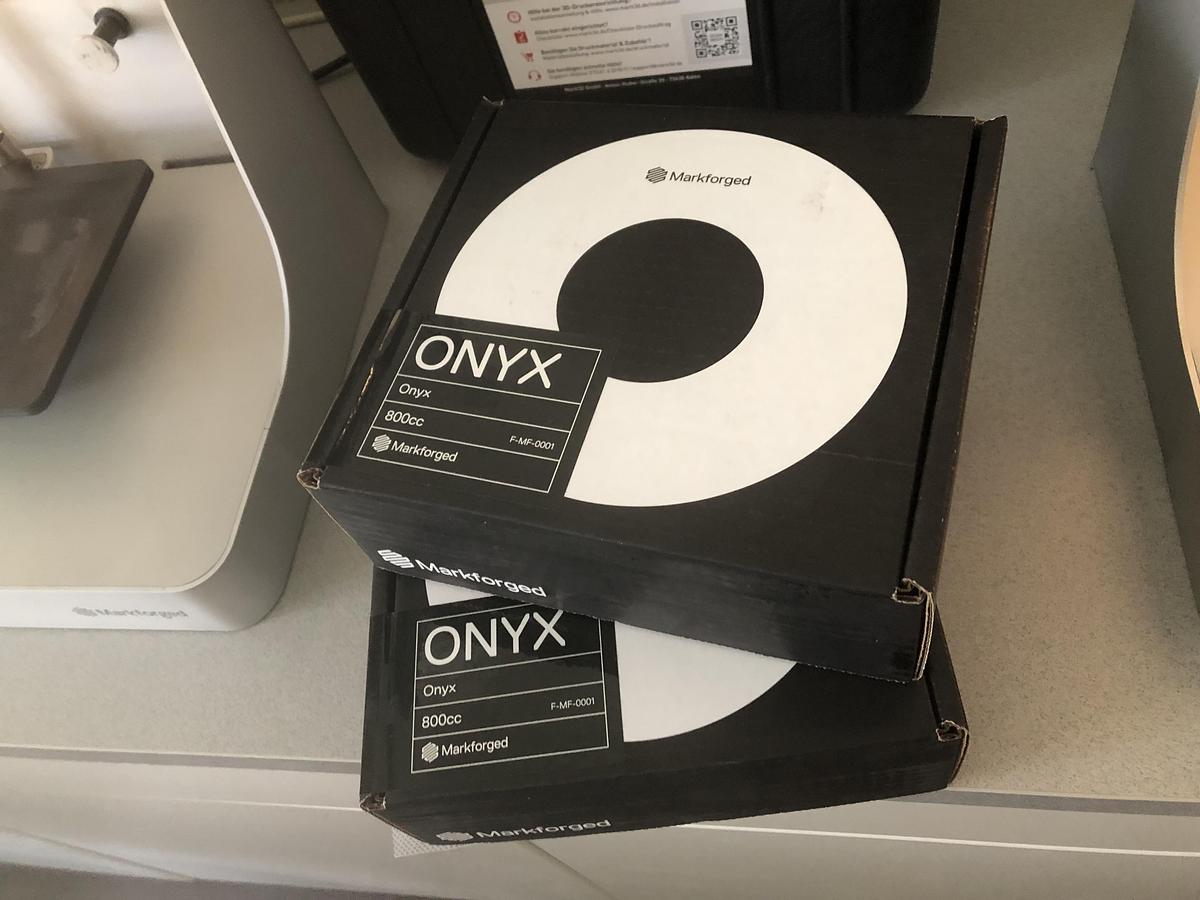 Gebraucht 2017 Markforged Bundle Onyx One (2018) / Mark Two (2017)