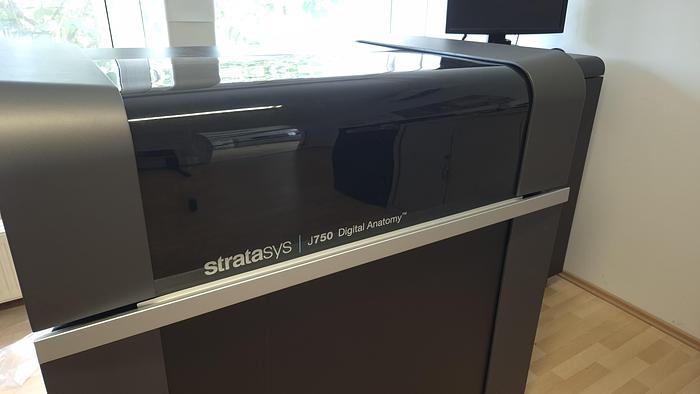 Used 2016 Stratasys J750 mit Upgrade auf J750DAP (Digital Anatomic Printer)