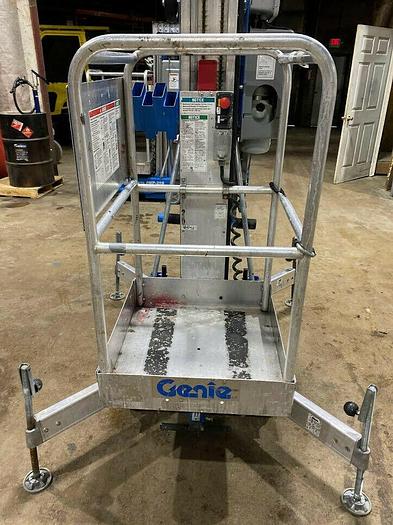 Used 2012 GENIE AWP-25S