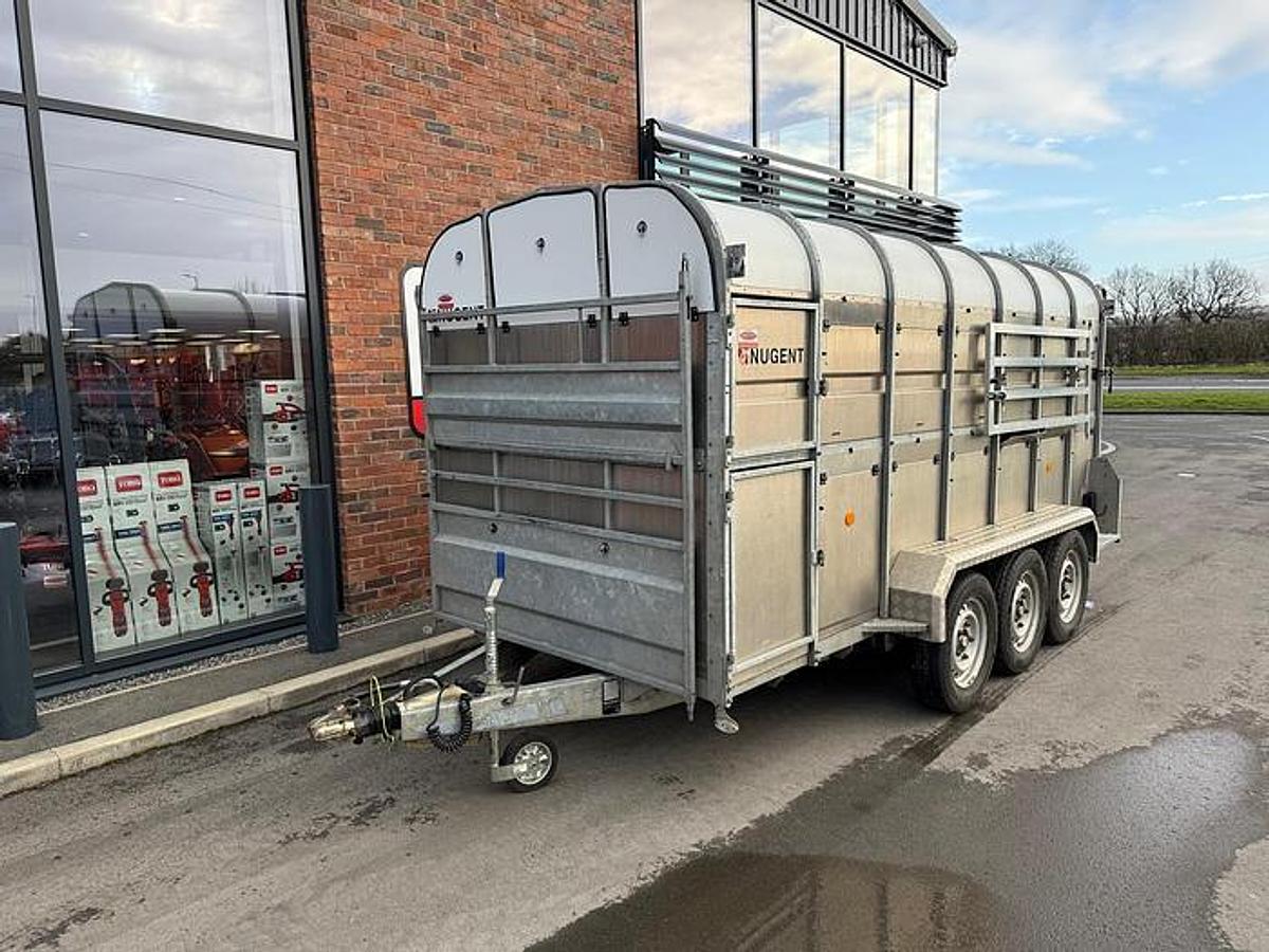 Used Nugent Livestock Trailer L4318T