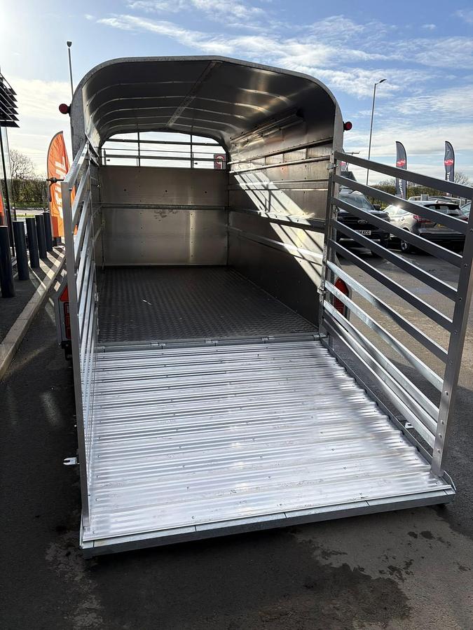 2026 NUGENT Livestock Carrier 12x6 Twin axle