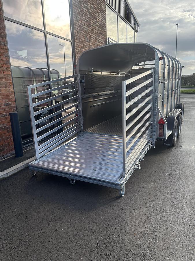 2025 Nugent LIVESTOCK SHEEP RANGE TRAILER WITH DECKS 12X6