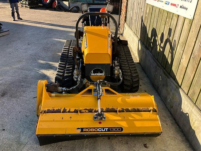 Used McConnel Robocut RC40