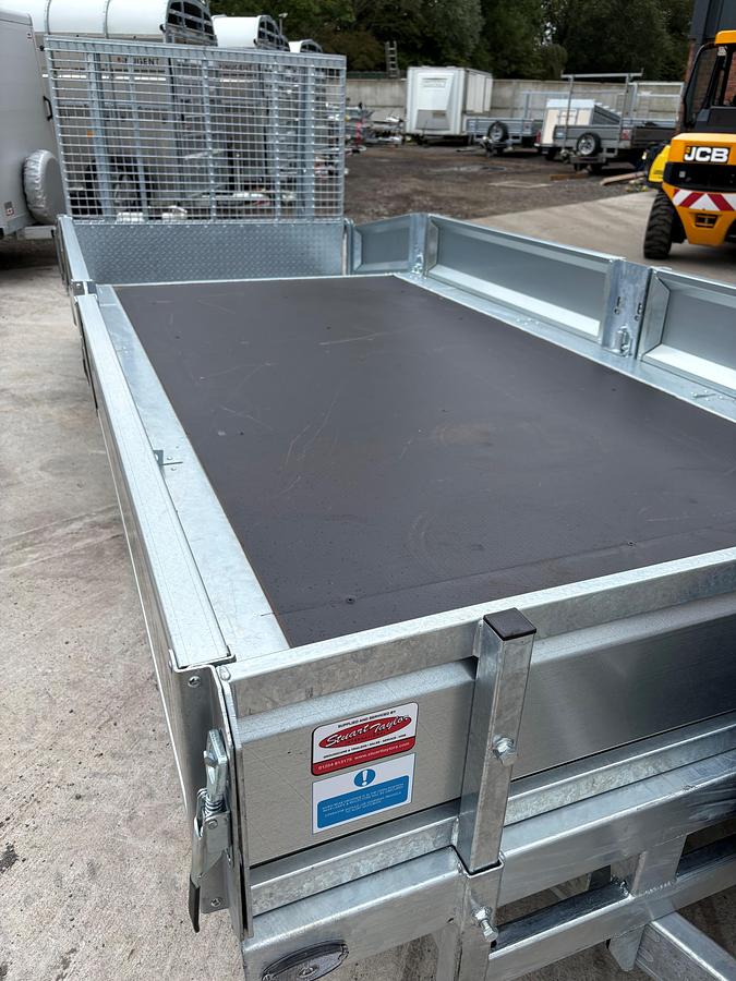 2026 Nugent Beavertail 16x7 Twin Axle.