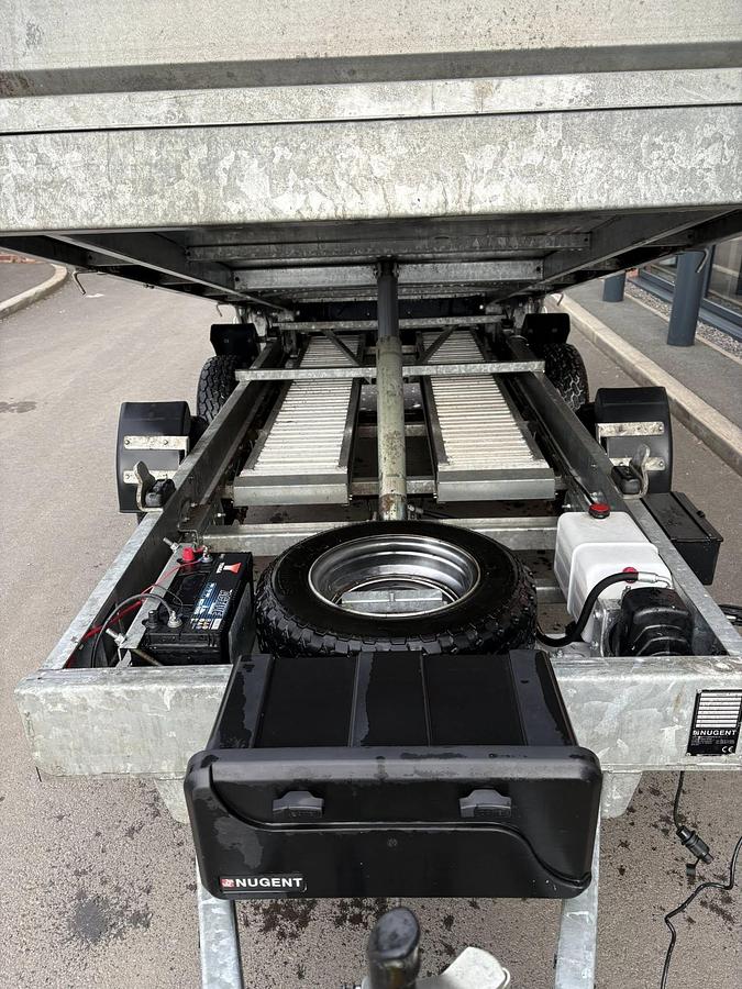 Used 2023 Nugent Nugent 12ft Tipper with props and remote tip.