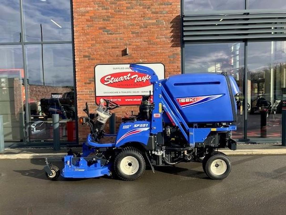 ISEKI SF551 Cut & Collect With 60″ Deck