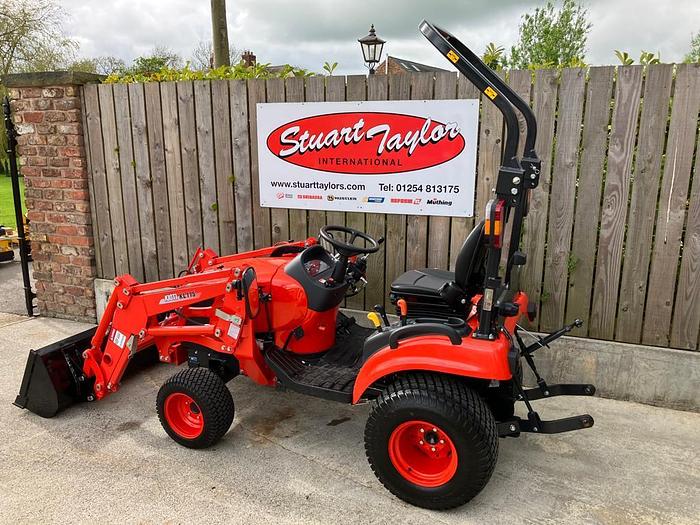 Kioti CS2510H-EU with front loader KL115