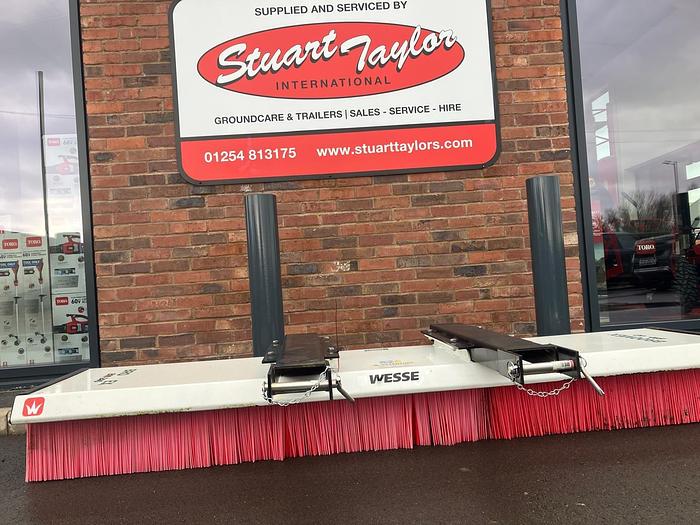 Used Wessex BM- 240 11 rows of bristles 2.4m