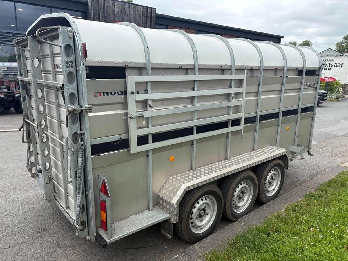 2023 Nugent Livestock Carrier with Decks 14x6 Tri axle