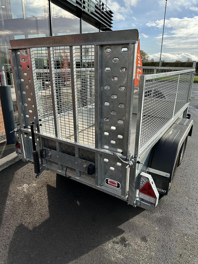 Used 2025 Nugent GP 8X4 WITH MESH AND RAMP