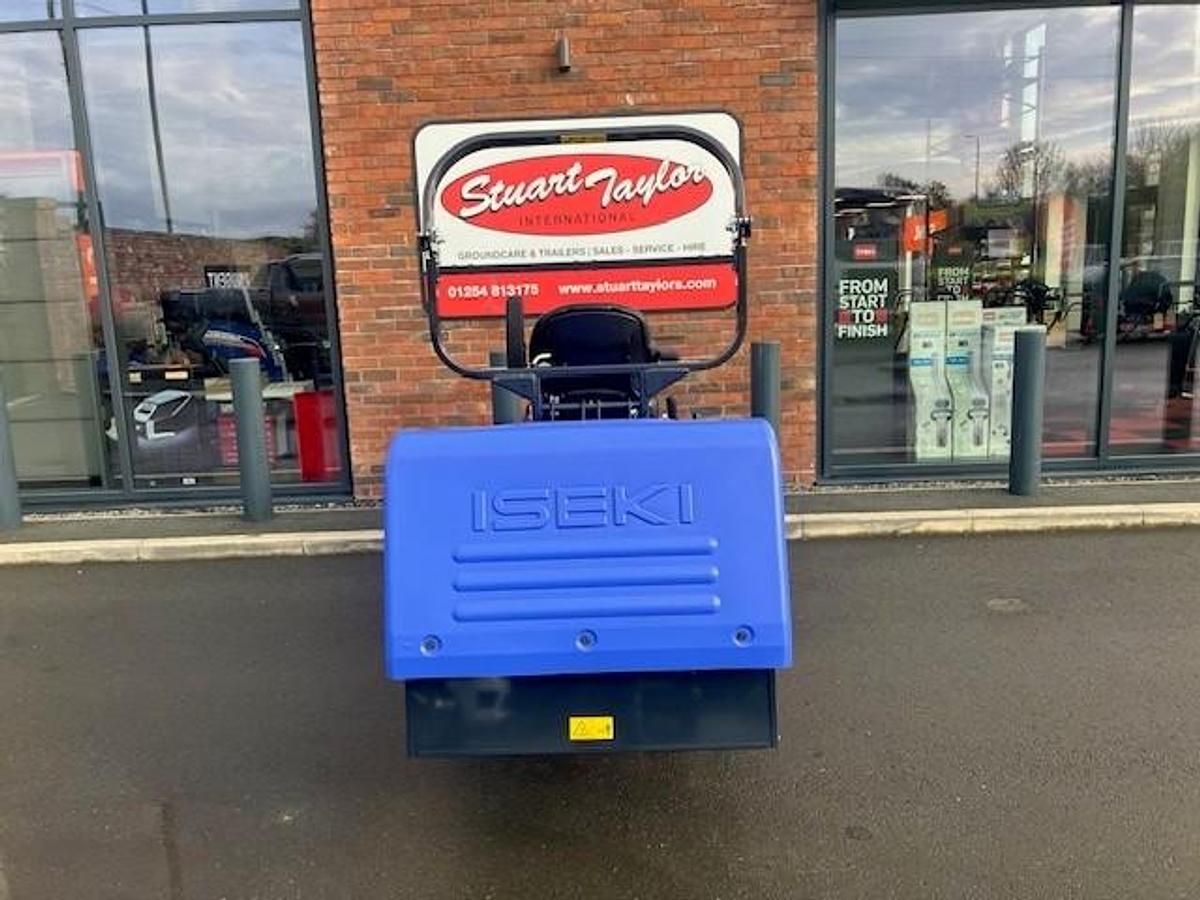 ISEKI SXG 324 High tip Ride on Mower