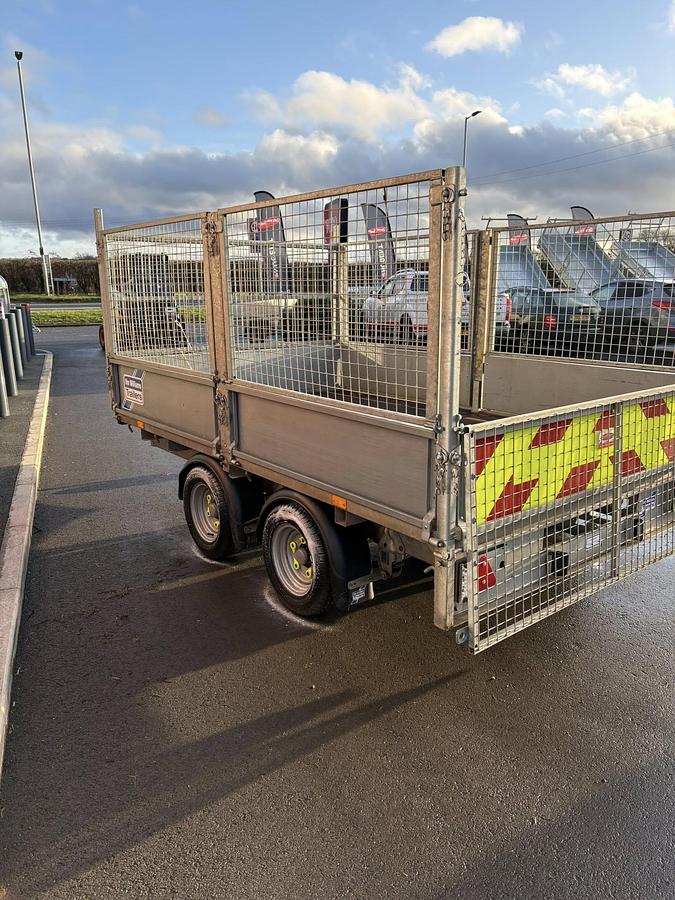 Used 2024 Ifor Williams LM106 WITH MESH