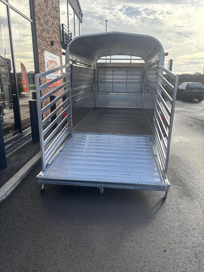 2025 Nugent LIVESTOCK SHEEP RANGE TRAILER WITH DECKS 12X6