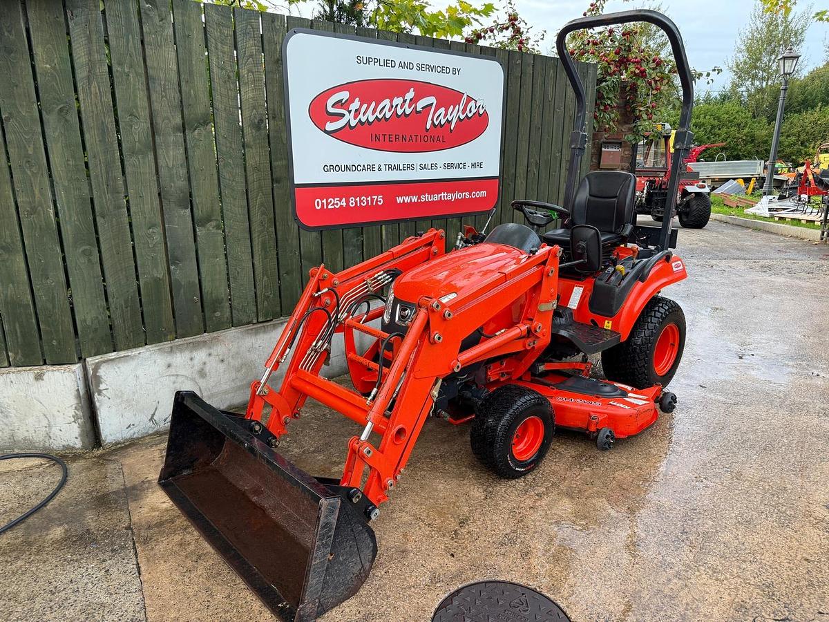 Used Kioti CS 2610 HST ROPS Compact Tractor with loader and bucket