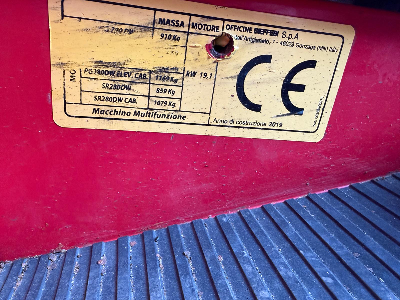 Used Gianni Ferrari PG280DW Ride on Mower