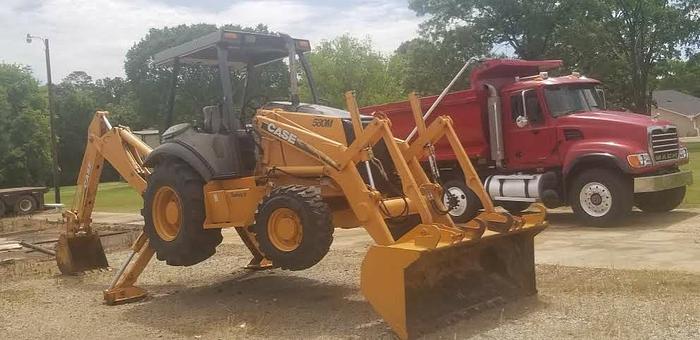 Used 2006 CASE 580M