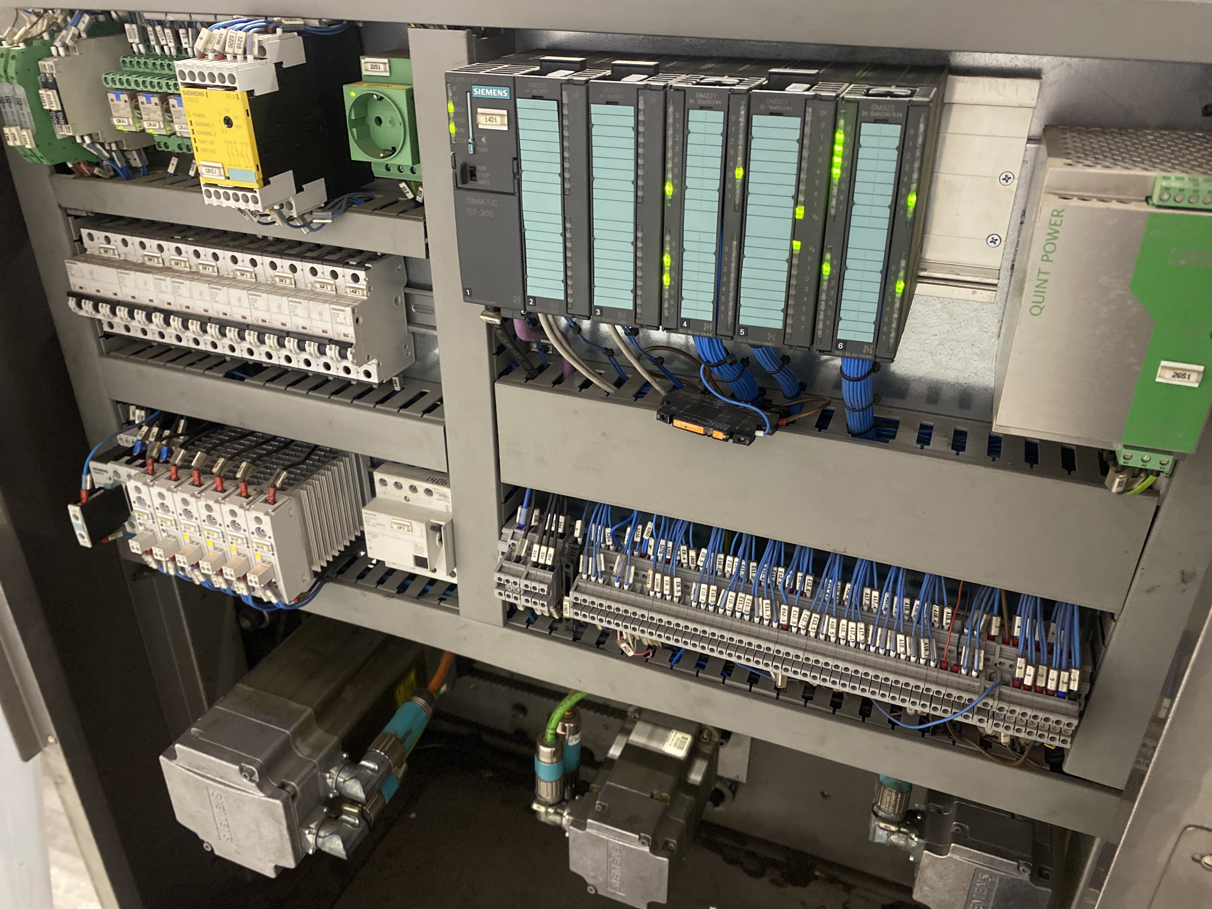 Used Record Scorpion MD flowpacker with Automotion automatic infeed