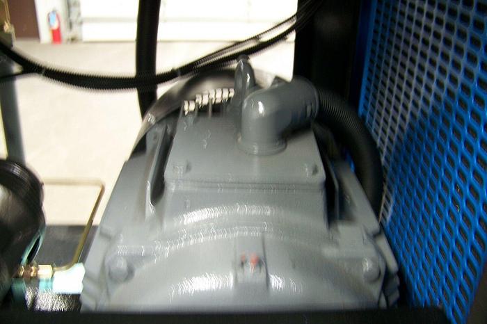 Air-Max 20hp MAC-20B120H   (NEW) Industrial Rotary Screw Compressor 120 gallon Tank