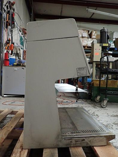 Used Misonix Model FE-WS6 WS-6 Downflow Workstation Fume Hood