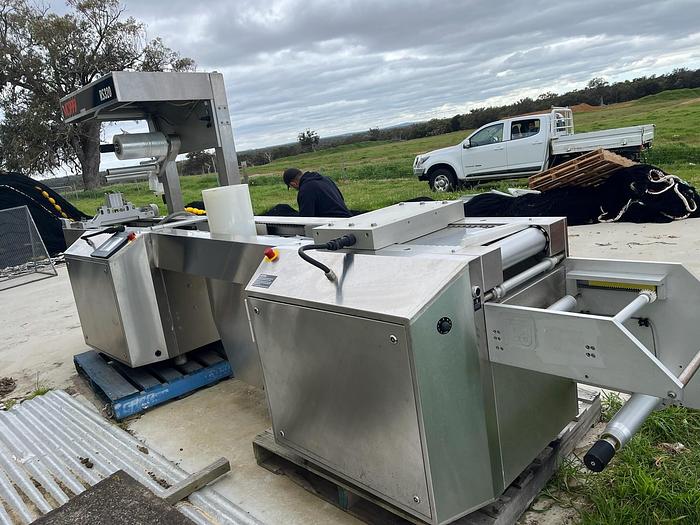 Used 2005 VC999 ROLLSTOCK THERMOFORMER RS320