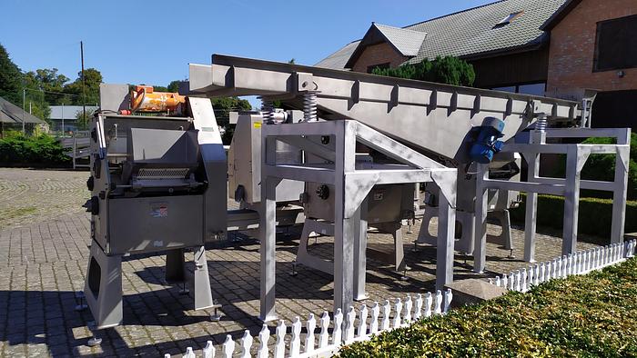 Used Linia do drylowania wiśni i czereśni - wydajność 3 t/h