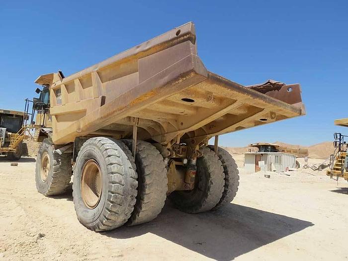 Used 2005 CATERPILLAR 775E