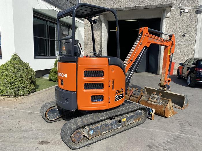 Usato 2016 HITACHI ZX26U-5A