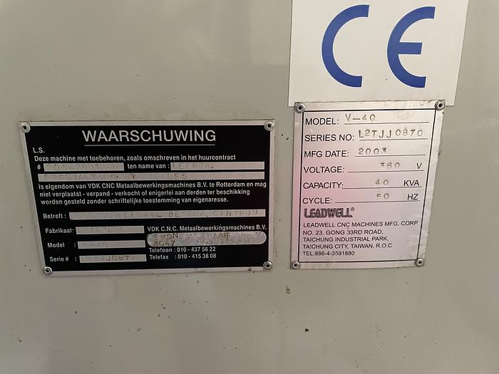 Gebruikt 2003 Leadwell V-40