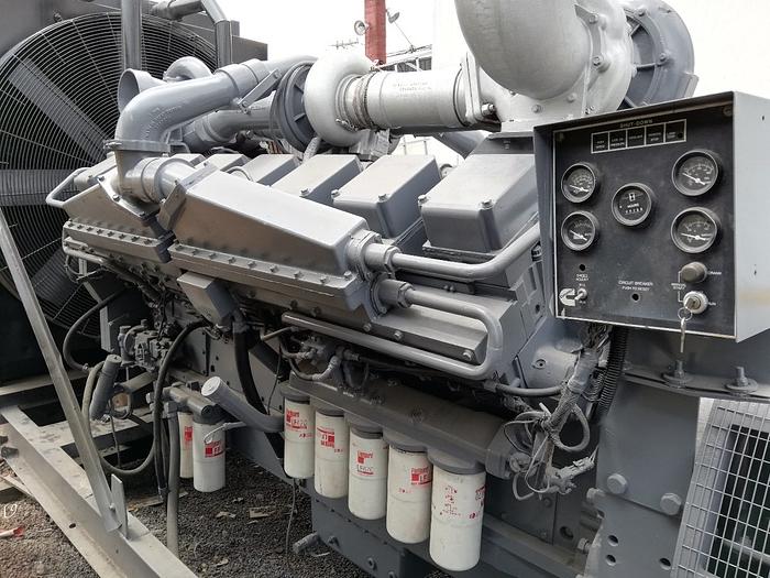 Usado 2000 Planta De Luz 1200 Kw Selmec