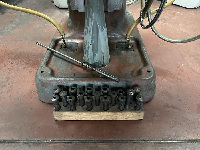 Buone Fresatrice a Testa Veloce BRIDGEPORT