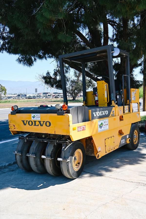 Used VOLVO PT125R