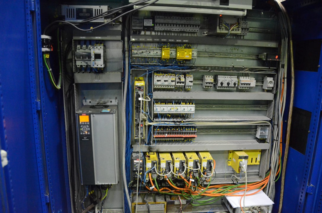 Usado 2008 ESTARTA 318 MV CNC Rectificadoras sin centros #4388