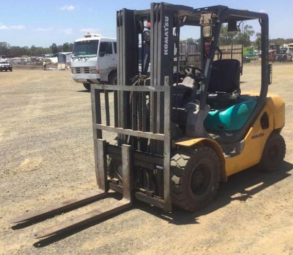 Used Komatsu FD 30T -16