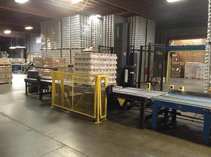 Used LANTECH Q1000 STRETCH WRAPPER