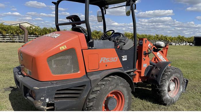 Used 2019 Kubota  R530 wheel loader