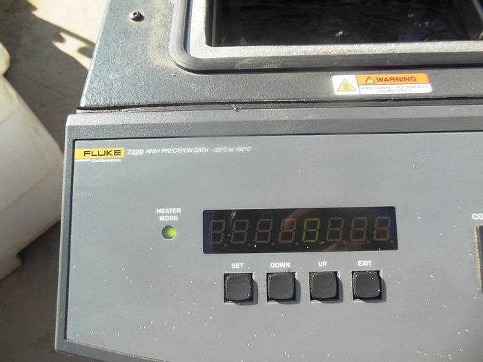 Used Lab, Calibration Bath, Fluke, Mdl 7320, 9.2 Liter #S742916