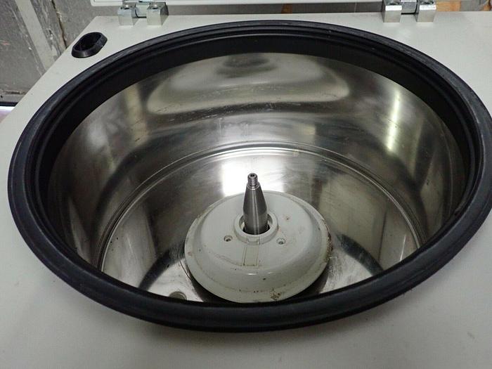 Used Eppendorf 5804 R Refrigerated Centrifuge No. 5805 - No Rotor