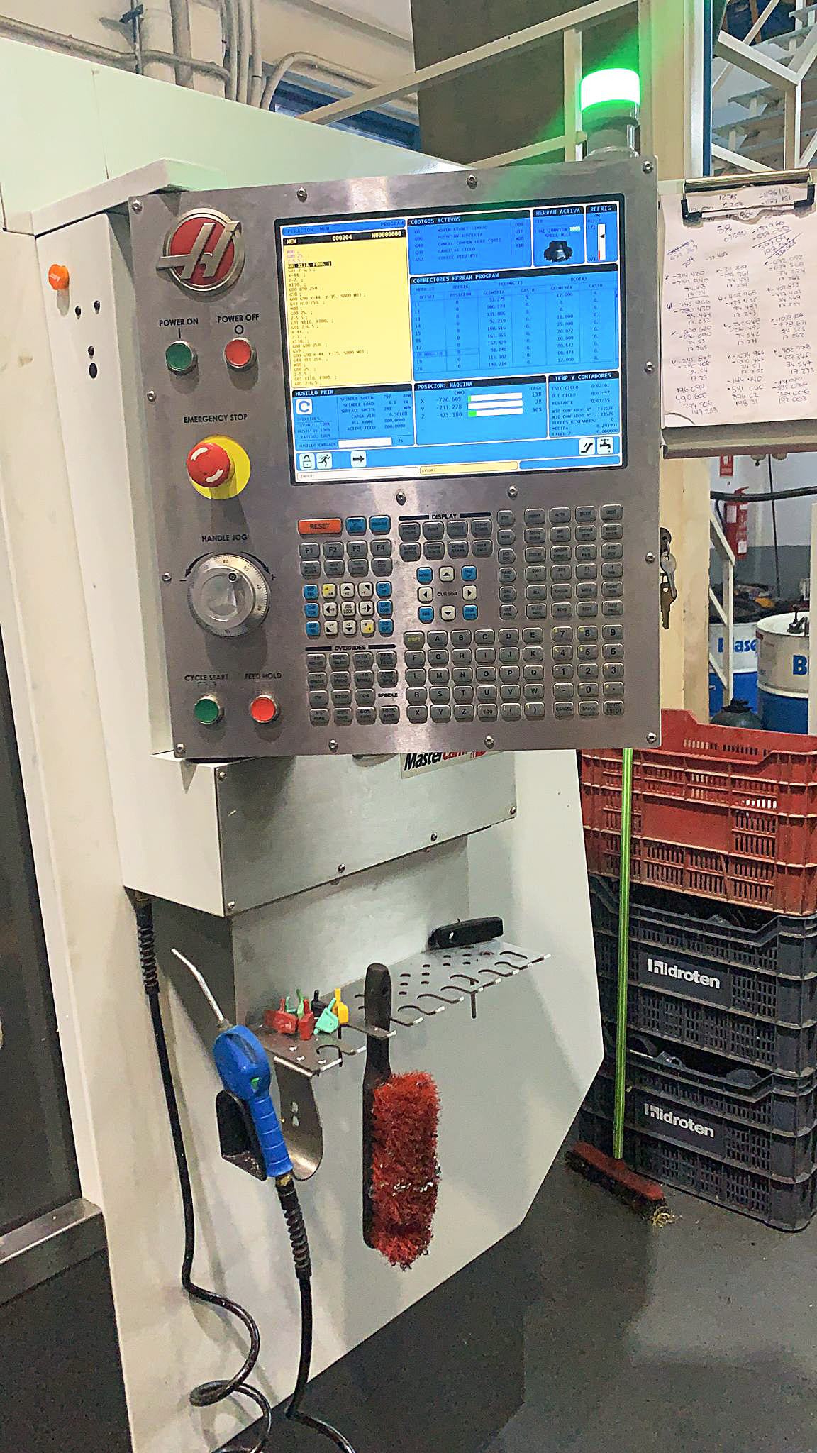 Used HAAS VF 5 40-2013