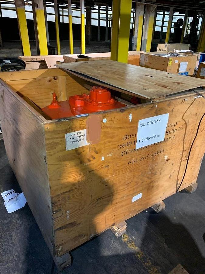 Refurbished Hagglunds MA 800 high‑torque, low‑speed radial piston hydraulic motor