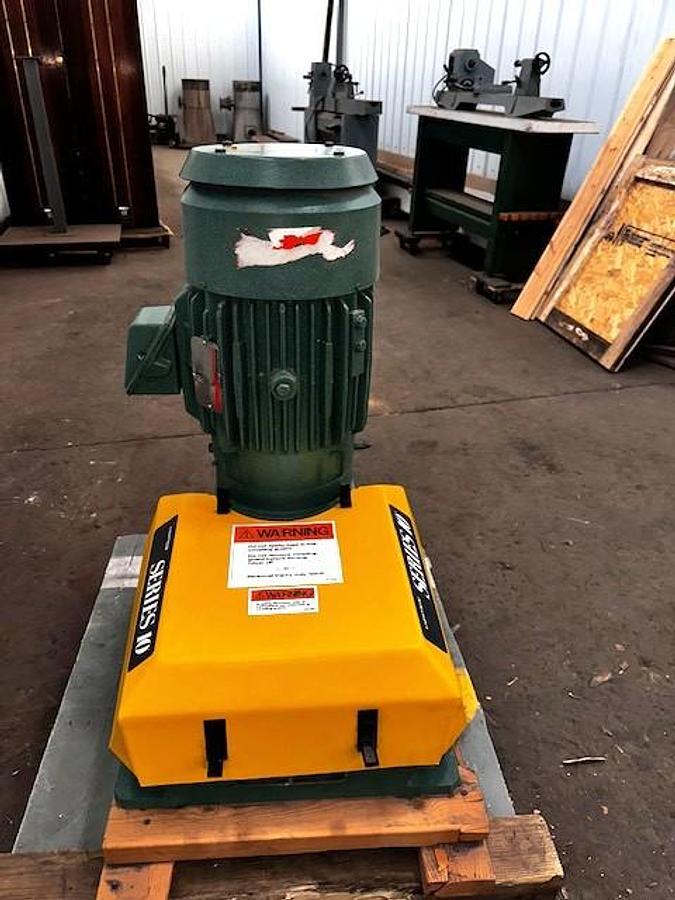 Lightnin Series 10 Model 15Q5 Top Mount Mixer Ratio 14.06