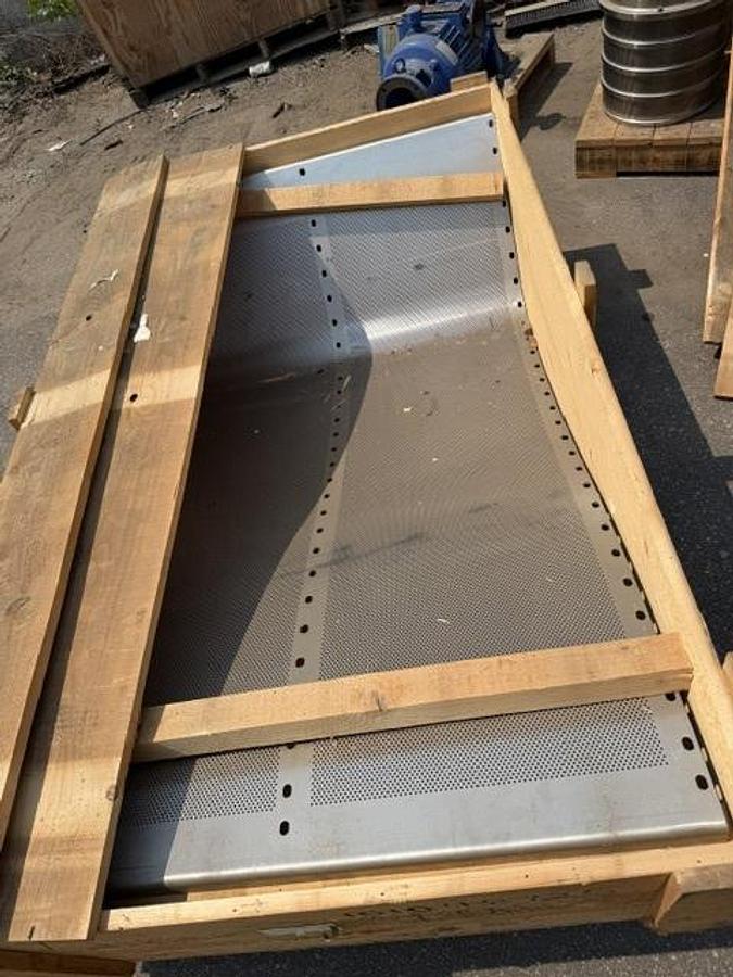 JS24 Vibrating Screen Extraction Plate 0125 Hole 23% Open Area