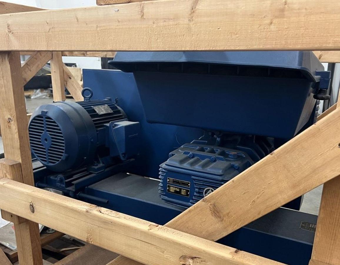 Aerzen GMA 11.4 Positive Displacement high Vacuum Blower with Base & Motor