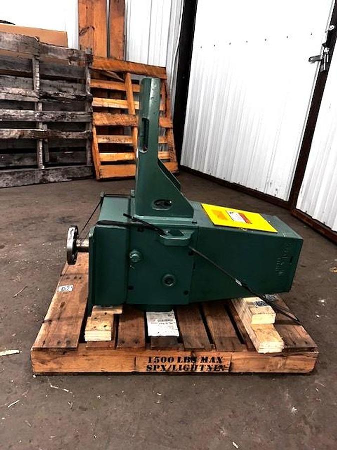 Lightnin Series 80 Model 81Q3 LHR Medium Torque Top Entry Mixer Ratio: 20.8